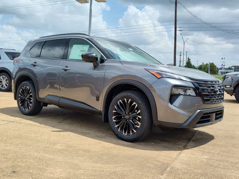 New 2026 Nissan Rogue Dark Armor FWD image 5