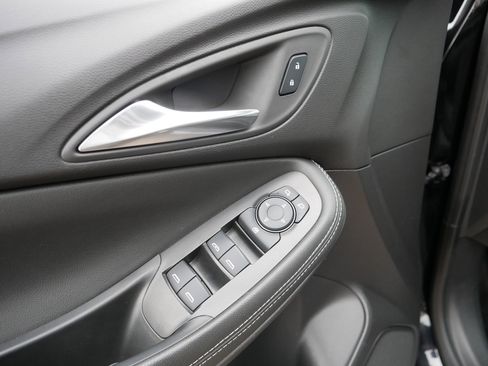 Used 2025 Buick Encore GX Preferred image 19