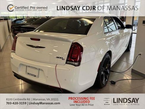 Certified 2023 Chrysler 300 C RWD image 8