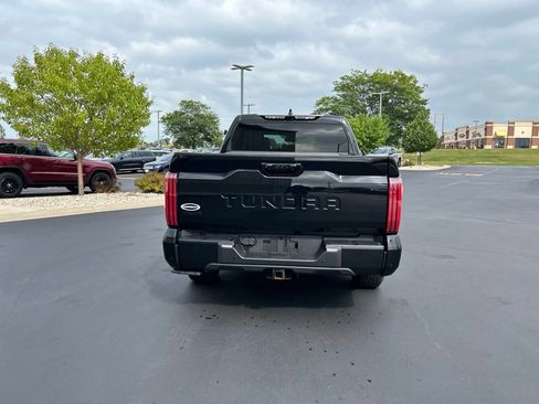 Used 2022 Toyota Tundra Platinum w/ Advanced Package AWD/4WD image 7