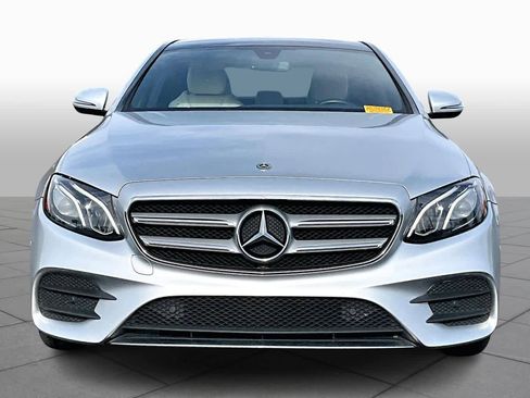 Used 2018 Mercedes-Benz E 400 E 400 image 4