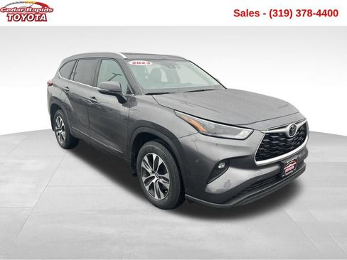 Used 2023 Toyota Highlander XLE w/ Protection Package #3 (TMS) image 9