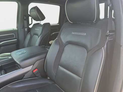 Used 2023 RAM 1500 Laramie AWD/4WD image 19