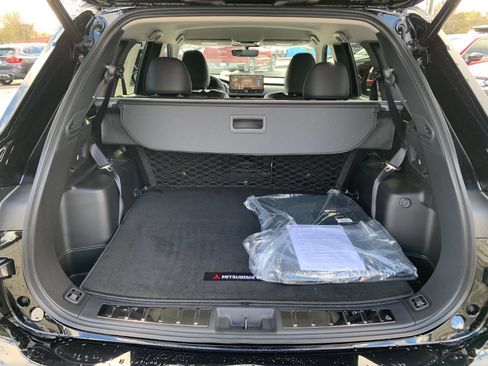 New 2025 Mitsubishi Outlander SE image 20