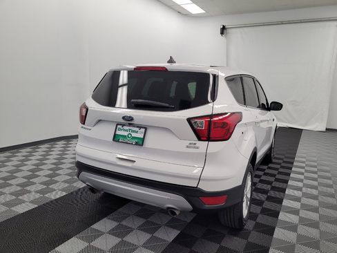 Used 2019 Ford Escape SE FWD image 7