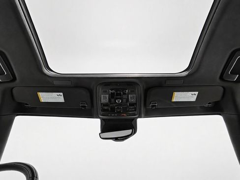 Used 2025 Cadillac Escalade Sport AWD/4WD image 30