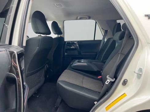 Used 2021 Toyota 4Runner TRD Off-Road image 12