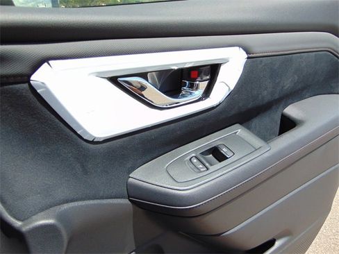 New 2025 Subaru Forester Touring w/ Protection Package image 27