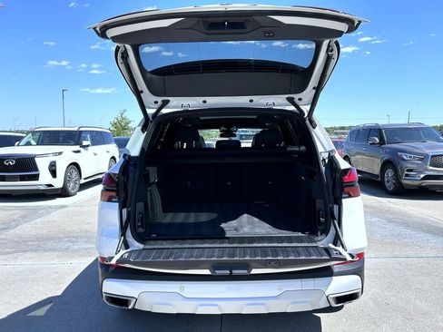 Used 2024 BMW X5 xDrive40i w/ Executive Package AWD/4WD image 21