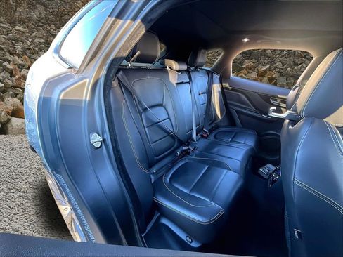 Used 2019 Jaguar F-PACE S image 25