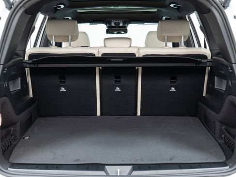 New 2026 Mercedes-Benz GLB 250 4MATIC image 10