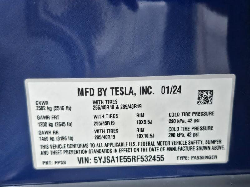 Used 2024 Tesla Model S AWD/4WD image 36