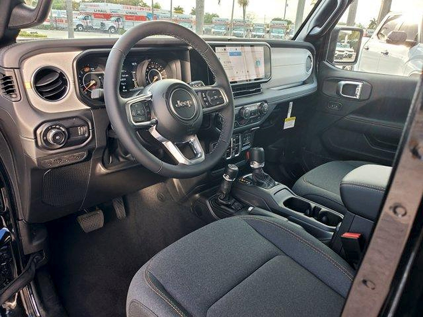 New 2026 Jeep Wrangler Unlimited Sahara w/ Technology Group AWD/4WD image 8