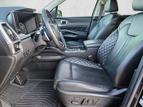 Used 2023 Kia Sorento SX AWD/4WD image 17