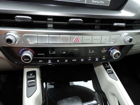 Used 2024 Kia Telluride S w/ S Sunroof Package FWD image 19