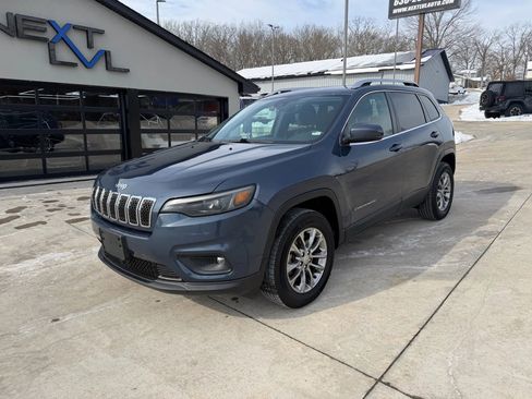 Used 2020 Jeep Cherokee Latitude Lux w/ Comfort/Convenience Group image 5