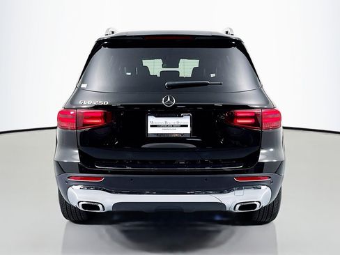 Certified 2025 Mercedes-Benz GLB 250 image 4