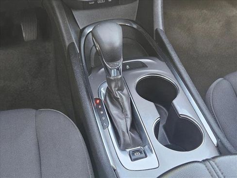 Used 2023 Chevrolet Malibu LT FWD image 19