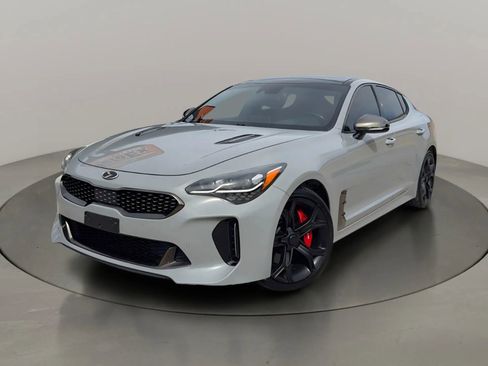 Used 2018 Kia Stinger GT2 AWD/4WD image 1