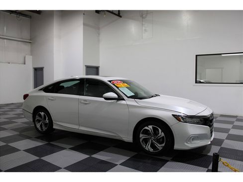 Used 2020 Honda Accord EX image 1