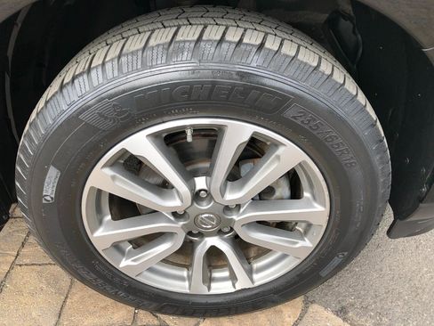 Used 2013 Nissan Pathfinder SL w/ SL Premium Pkg image 9