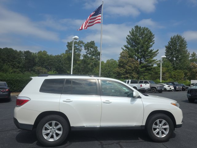 Used 2011 Toyota Highlander 2WD w/ Tech Pkg image 9