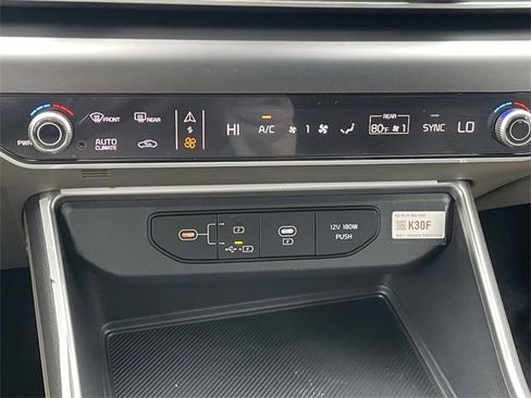 New 2026 Kia Carnival LXS image 35