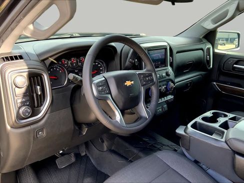 Used 2022 Chevrolet Silverado 1500 LT RWD image 17