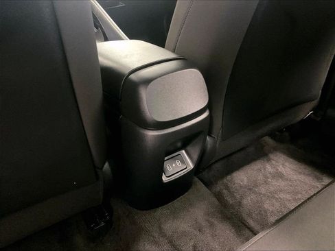 Certified 2025 Hyundai Elantra SEL FWD image 27