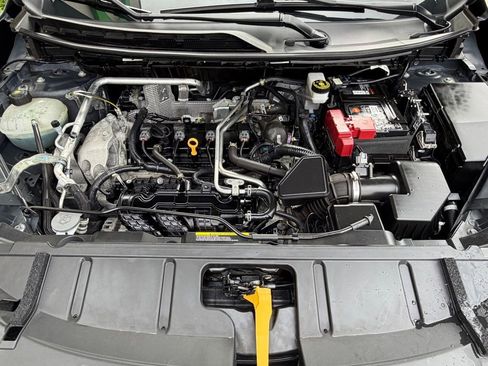 Used 2023 Nissan Rogue S AWD/4WD image 7