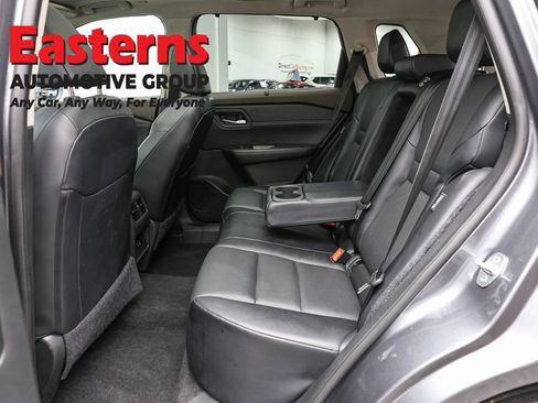 Used 2023 Nissan Rogue SV w/ SV Premium Package AWD/4WD image 23