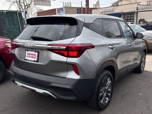 Used 2023 Kia Seltos LX image 4