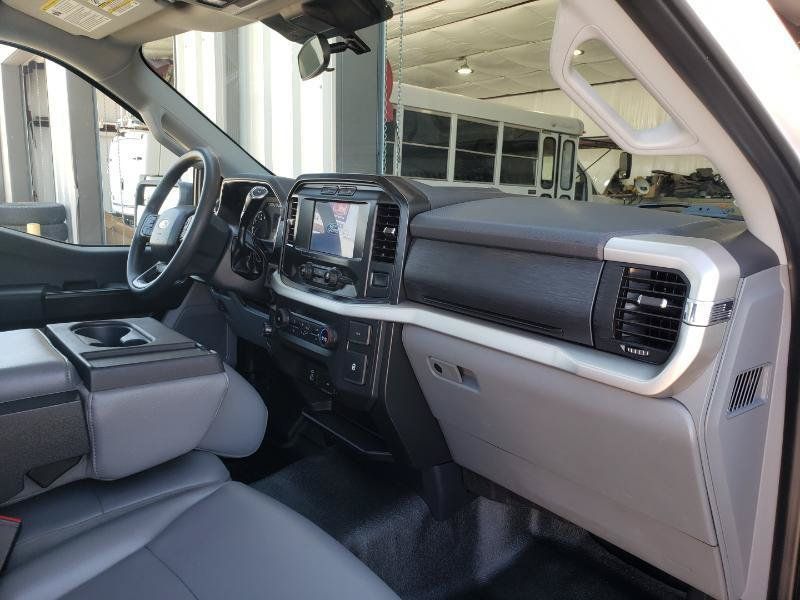 Used 2021 Ford F150 XL w/ Equipment Group 101A High RWD image 11
