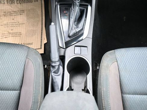 Used 2018 Toyota Corolla LE FWD image 19