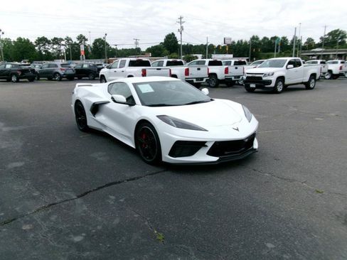 Used 2023 Chevrolet Corvette Stingray Premium Cpe w/ Z51 Performance Package RWD image 4