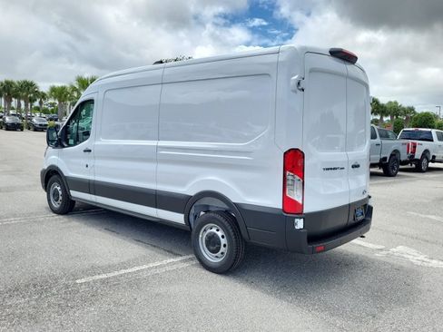 New 2026 Ford Transit 250 148 Medium Roof w/ Load Area Protection Package RWD image 7