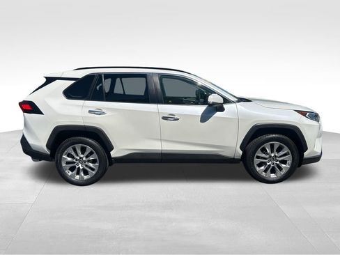 Used 2019 Toyota RAV4 Limited w/ Advanced Technology Package AWD/4WD image 6