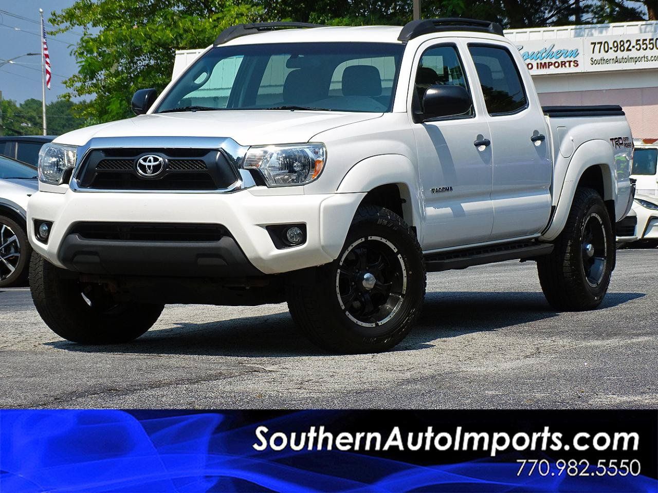 Used 2015 Toyota Tacoma 4x4 Double Cab w/ TRD Off-Road Package image 1