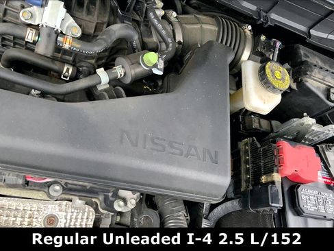 Used 2018 Nissan Rogue SV image 33