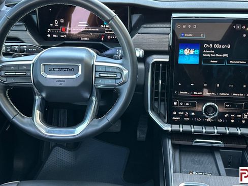 Used 2024 GMC Acadia Denali image 16