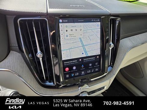 Used 2023 Volvo XC60 B5 Ultimate w/ Protection Package Premier FWD image 25