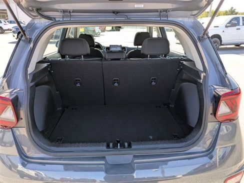 Used 2024 Hyundai Venue SEL image 30