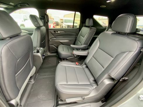 New 2026 Chevrolet Traverse LT w/ LPO, Floor Liner Package image 27
