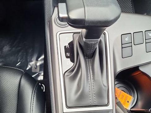 Certified 2026 Kia Sportage EX FWD image 24