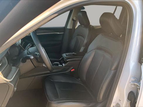 Used 2021 Jeep Grand Cherokee L Limited RWD image 7