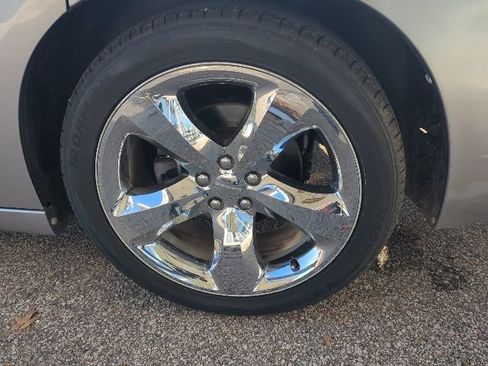 Used 2014 Dodge Charger R/T image 11