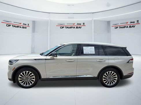 Used 2022 Lincoln Aviator Reserve RWD image 3