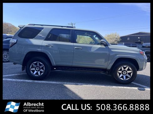 Used 2023 Toyota 4Runner TRD Off-Road Premium w/ Off Road Premium Plus Package AWD/4WD image 6