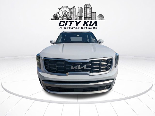 Used 2024 Kia Telluride SX Prestige w/ Towing Package AWD/4WD image 9