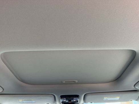 Certified 2025 Hyundai Santa Fe XRT AWD/4WD image 33